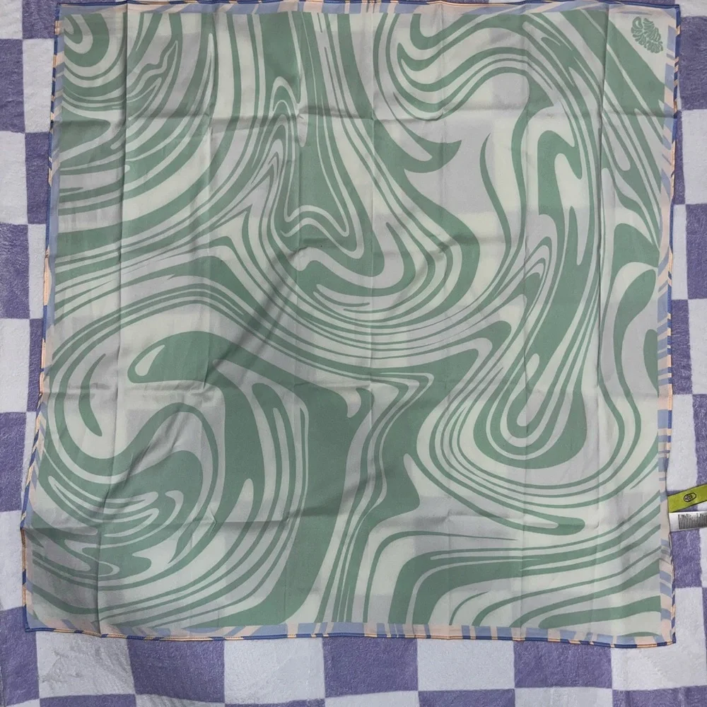 Luxury Fabric Wrap with spiral Pattern - satin green and cream